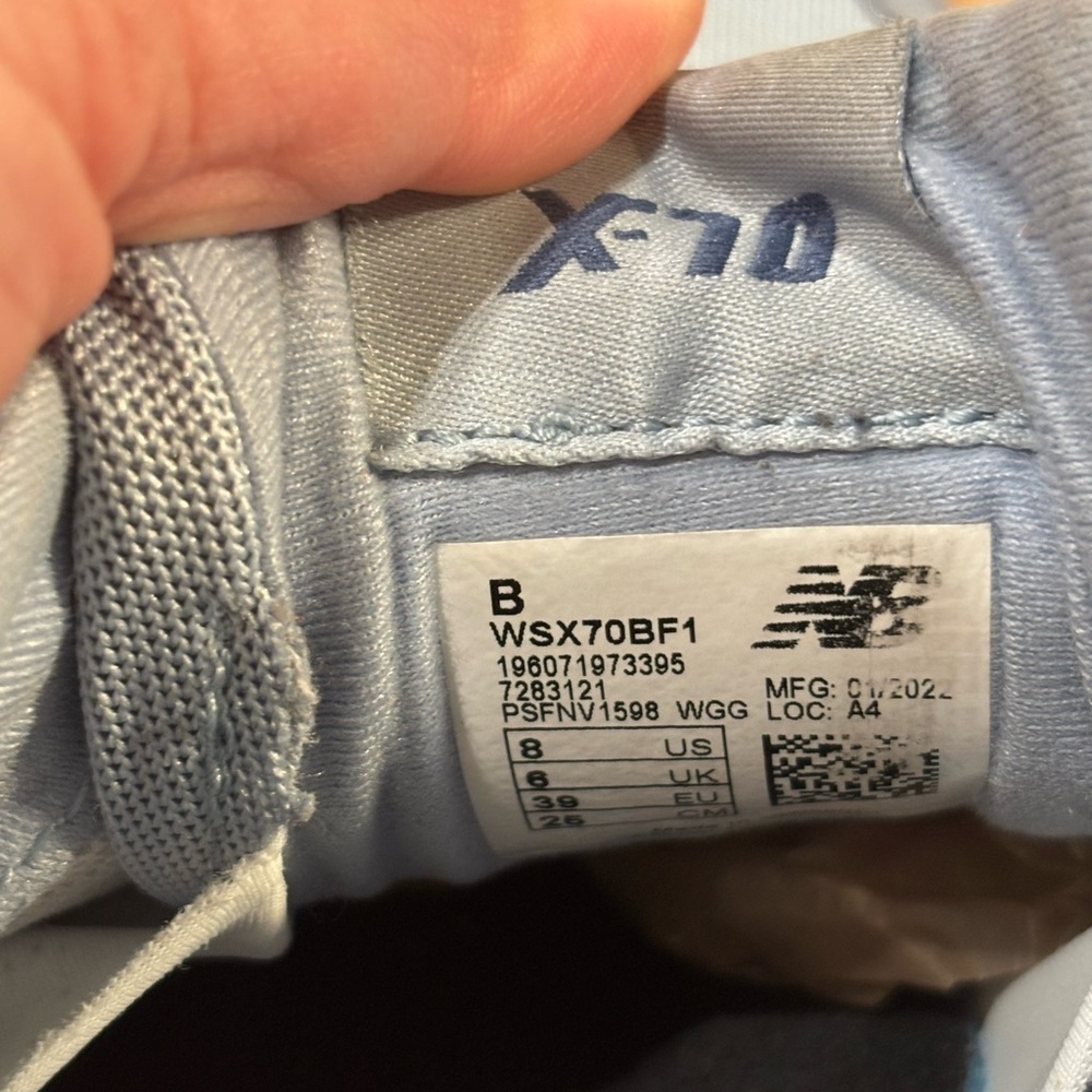 New Balance Women's Fresh Foam X70 V1 shoe size 8 - Picture 9 of 9